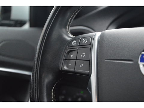 Volvo V40 T4 Automaat R-Design | 180PK | Parkeersensoren | Navigatie | Bluetooth streaming