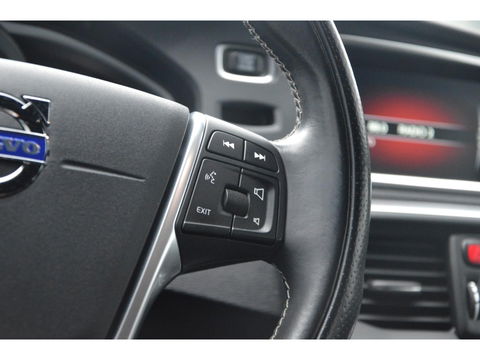 Volvo V40 T4 Automaat R-Design | 180PK | Parkeersensoren | Navigatie | Bluetooth streaming