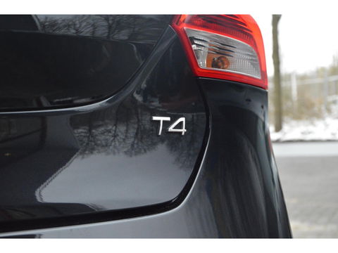 Volvo V40 T4 Automaat R-Design | 180PK | Parkeersensoren | Navigatie | Bluetooth streaming