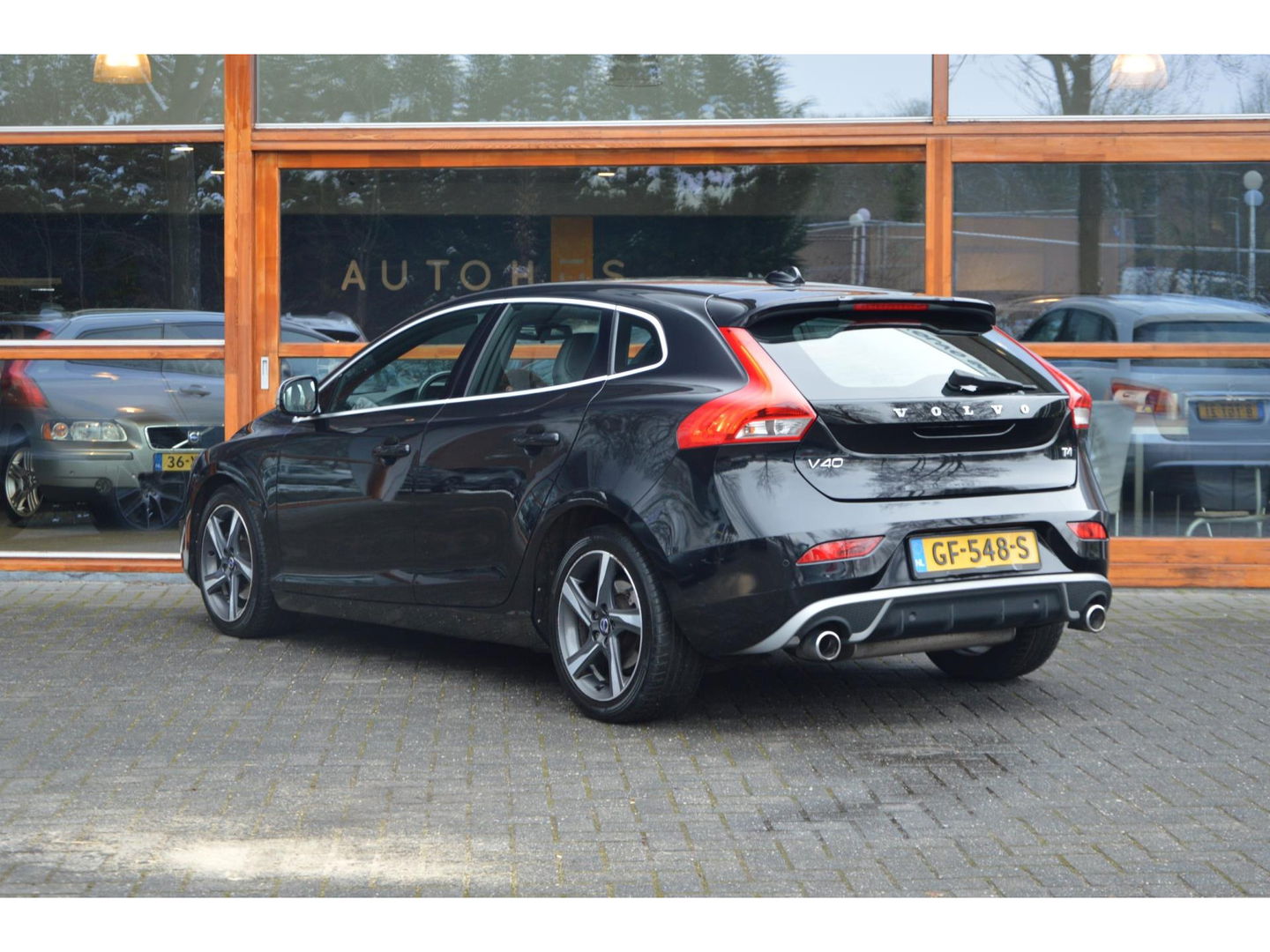 Volvo V40 T4 Automaat R-Design | 180PK | Parkeersensoren | Navigatie | Bluetooth streaming