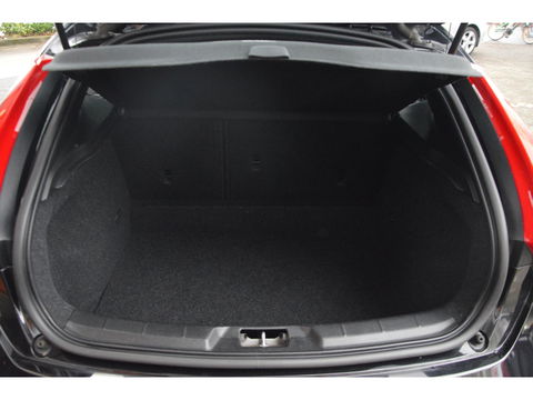 Volvo V40 T4 Automaat R-Design | 180PK | Parkeersensoren | Navigatie | Bluetooth streaming