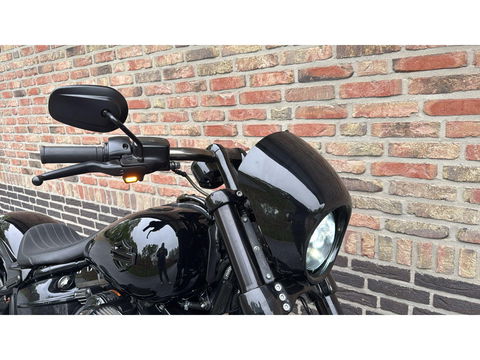 Harley Davidson FXSE Breakout Pro Street CVO 110CI Screaming Eagle