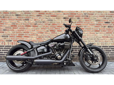 Harley Davidson FXSE Breakout Pro Street CVO 110CI Screaming Eagle