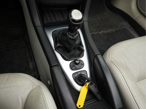 Saab 9-3 Cabrio 1.9 TiD Vector *NAVI-FULLMAP | SOFT-LEATHER | ECC | PDC | CRUISE | TOWBAR | COMFORT-SEATS | 17''ALU*