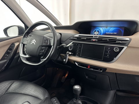 Citroën Grand C4 Picasso 2.0 BlueHDi Intensive [ 7-PERS ] *LUXURY-LEATHER| DIGI-COCKPIT | MEMORY-PACK | CAMERA | KEYLESS | HEATED-MASSAGE-COMFORT-SEATS | INFOTAINMENT-PACK | NAVI-FULLMAP | ECC | TOWBAR | 17''ALU *