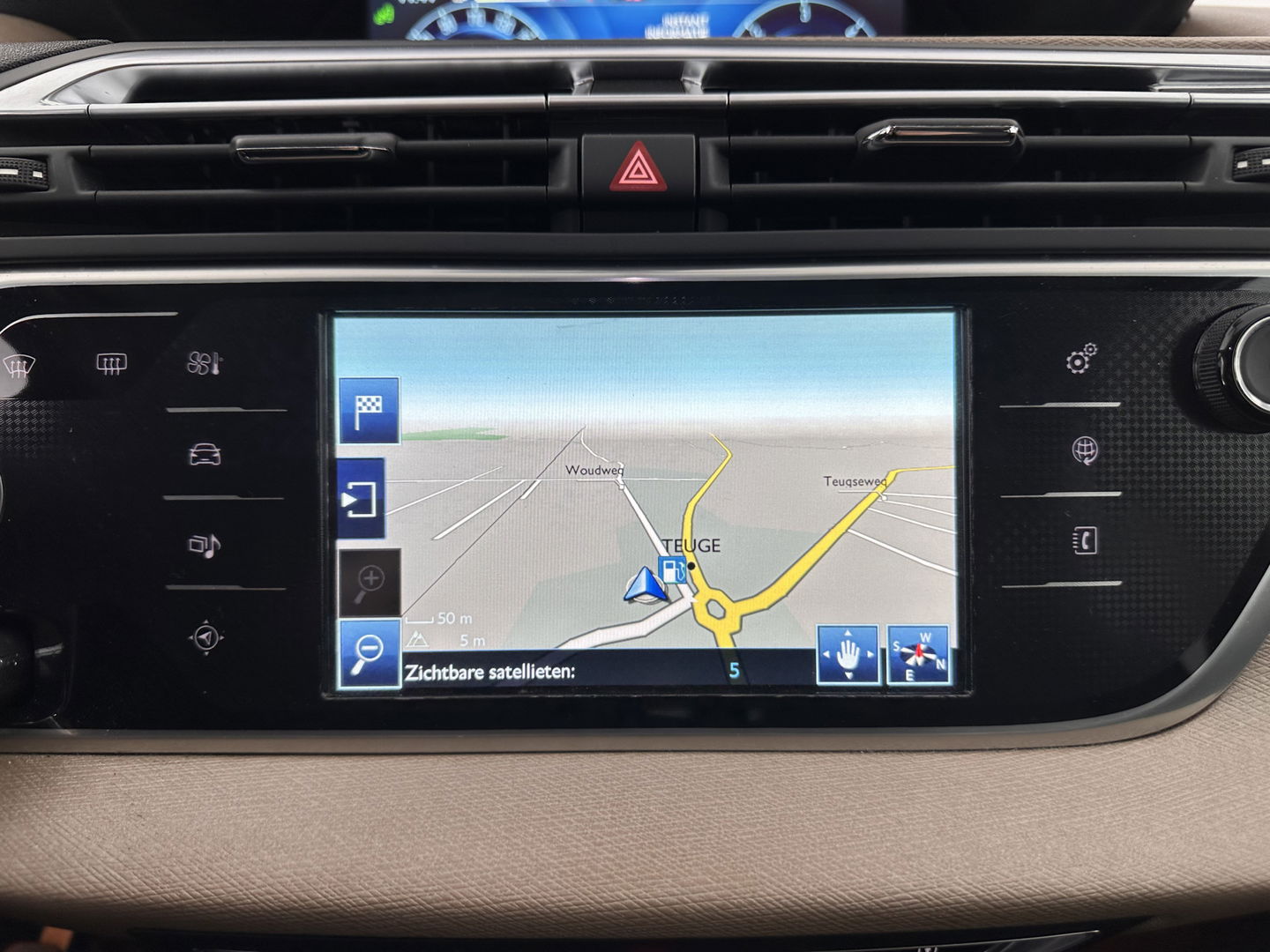 Citroën Grand C4 Picasso 2.0 BlueHDi Intensive [ 7-PERS ] *LUXURY-LEATHER| DIGI-COCKPIT | MEMORY-PACK | CAMERA | KEYLESS | HEATED-MASSAGE-COMFORT-SEATS | INFOTAINMENT-PACK | NAVI-FULLMAP | ECC | TOWBAR | 17''ALU *
