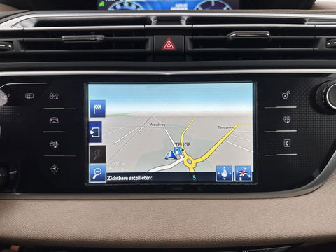 Citroën Grand C4 Picasso 2.0 BlueHDi Intensive [ 7-PERS ] *LUXURY-LEATHER| DIGI-COCKPIT | MEMORY-PACK | CAMERA | KEYLESS | HEATED-MASSAGE-COMFORT-SEATS | INFOTAINMENT-PACK | NAVI-FULLMAP | ECC | TOWBAR | 17''ALU *