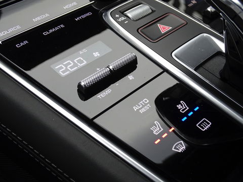 Porsche Panamera Sport Turismo 4.0 Turbo S E-hybrid V8 680PK+ / CERAMIC / CARBON / LED