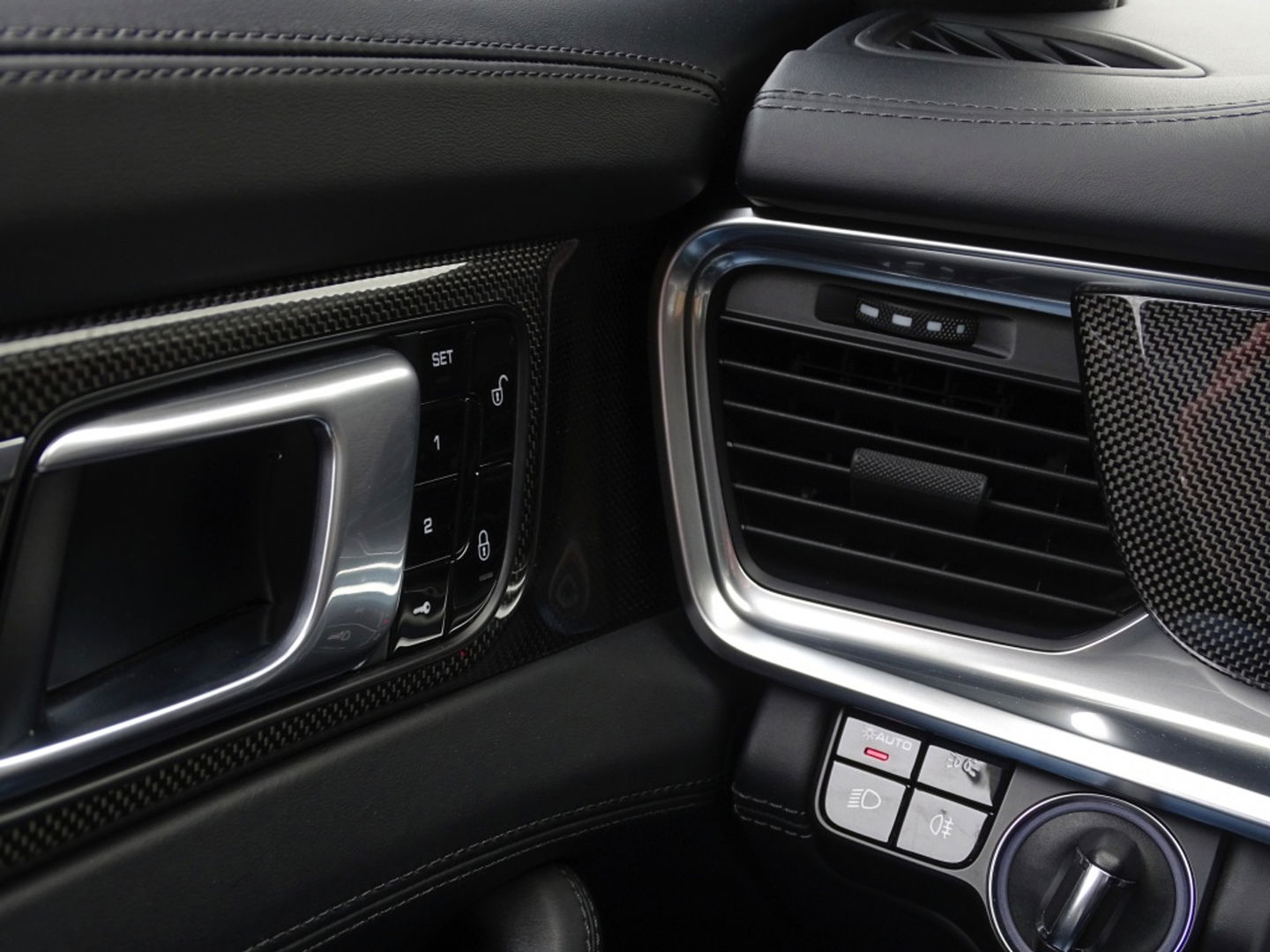 Porsche Panamera Sport Turismo 4.0 Turbo S E-hybrid V8 680PK+ / CERAMIC / CARBON / LED