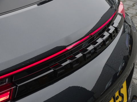 Porsche Panamera Sport Turismo 4.0 Turbo S E-hybrid V8 680PK+ / CERAMIC / CARBON / LED
