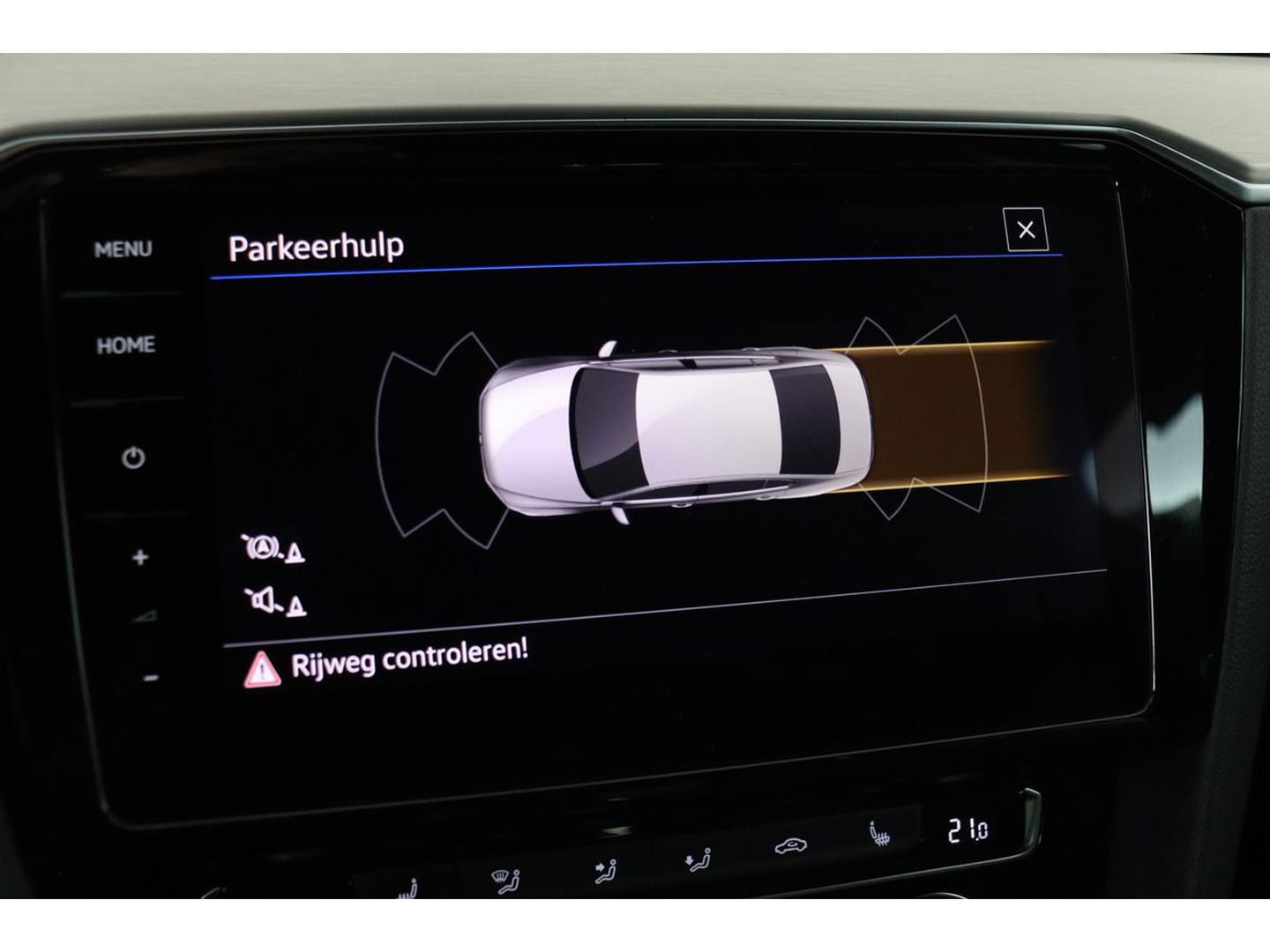 Volkswagen Passat 1.5 TSI R Line | Stoelverwarming | Matrix LED | Adaptive cruise | Carplay | Leder/Alcantara | Navigatie | Parkeerhulp