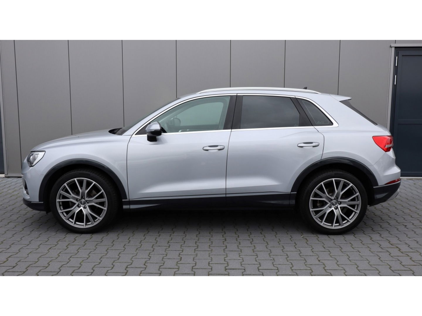 Audi Q3 35 TFSI | nwe model | Side en lane assist | Digi cockpit | Led