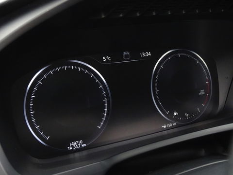 Volvo XC90 2.0 D5 225PK automaat AWD / R-Design / LED