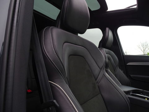 Volvo XC90 2.0 D5 225PK automaat AWD / R-Design / LED