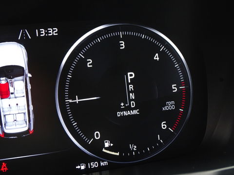 Volvo XC90 2.0 D5 225PK automaat AWD / R-Design / LED