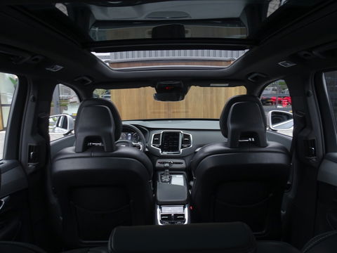 Volvo XC90 2.0 D5 225PK automaat AWD / R-Design / LED