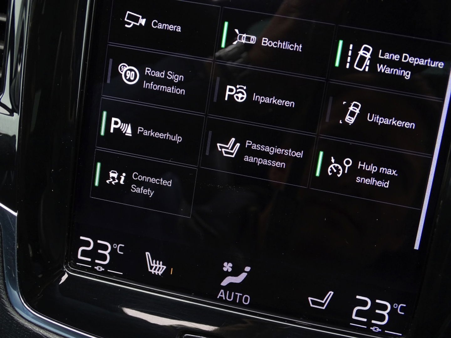 Volvo XC90 2.0 D5 225PK automaat AWD / R-Design / LED