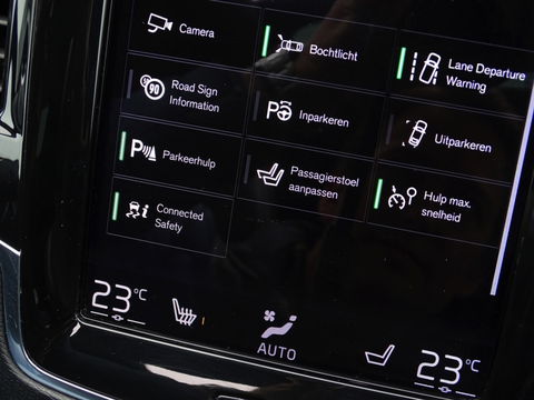 Volvo XC90 2.0 D5 225PK automaat AWD / R-Design / LED