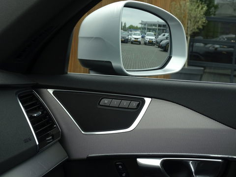 Volvo XC90 2.0 D5 225PK automaat AWD / R-Design / LED