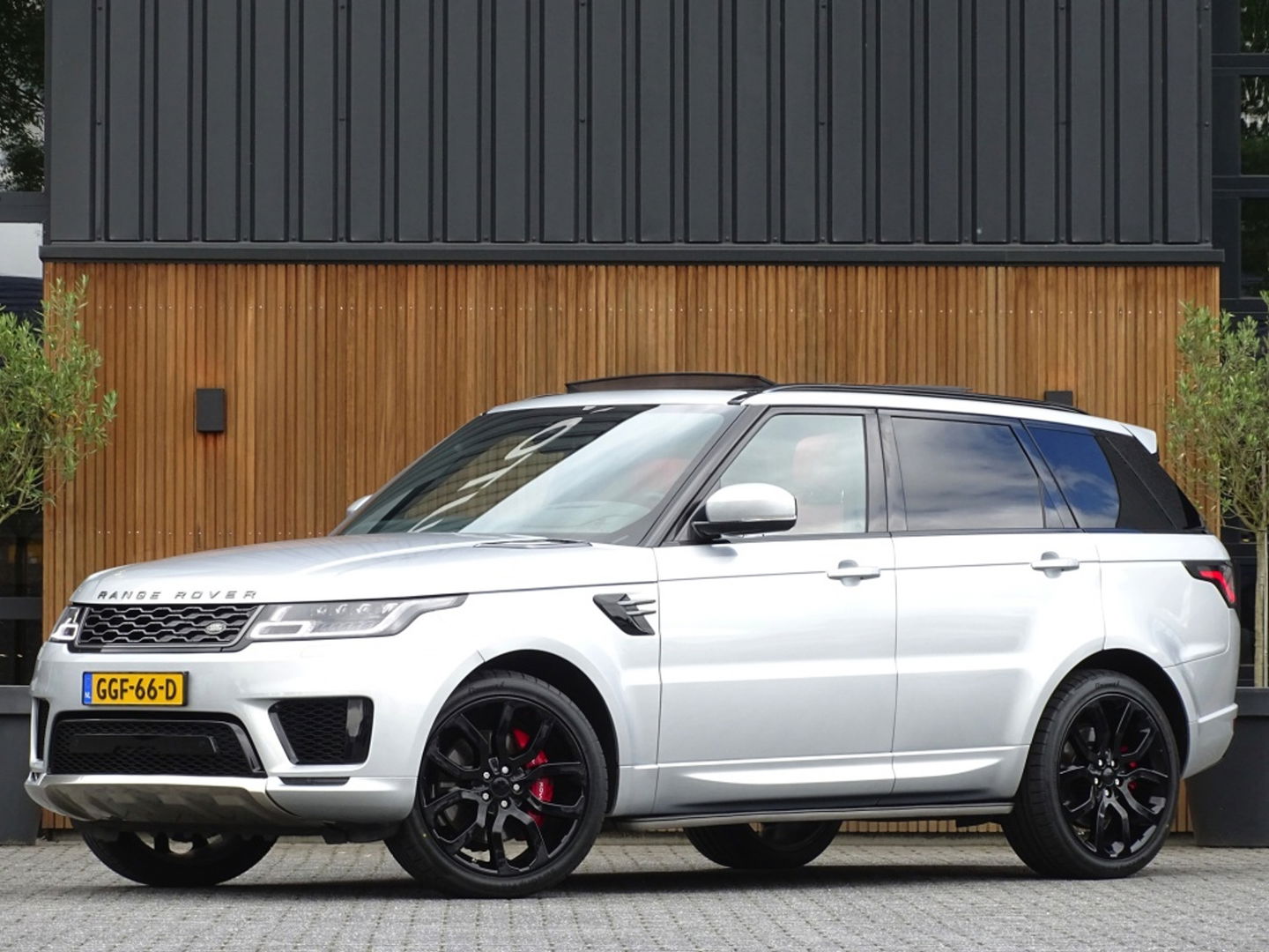 Land Rover Range Rover Sport P400e 405PK Hybrid HSE / LED
