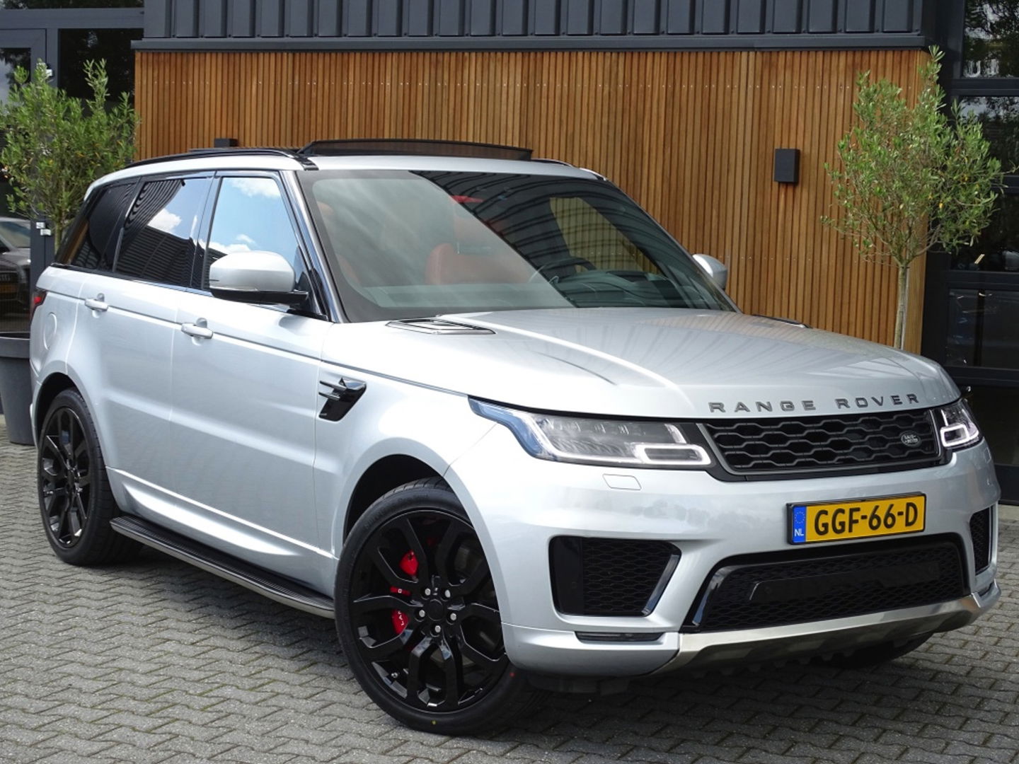 Land Rover Range Rover Sport P400e 405PK Hybrid HSE / LED