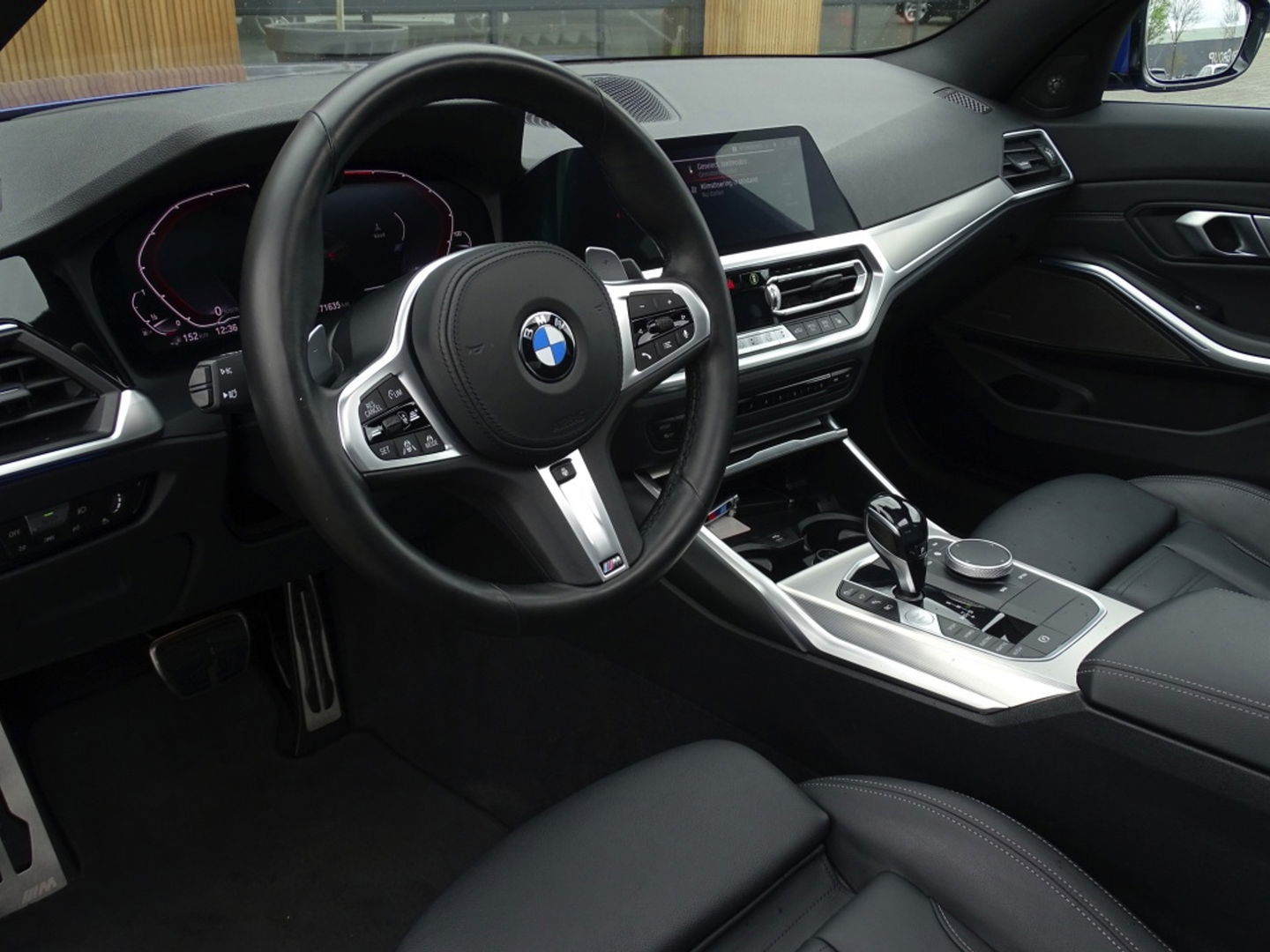 BMW 3-serie 330e 292PK / High Executive / M-sport / LASER
