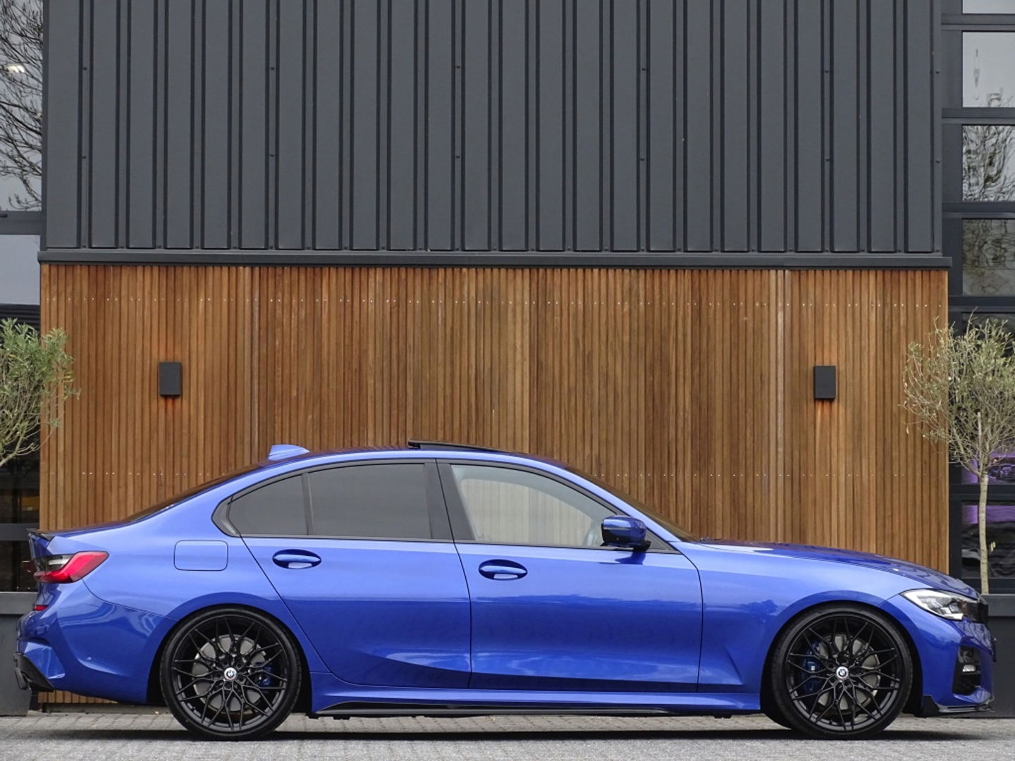 BMW 3-serie 330e 292PK / High Executive / M-sport / LASER