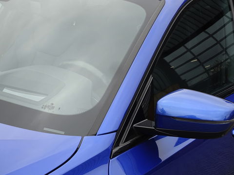BMW 3-serie 330e 292PK / High Executive / M-sport / LASER