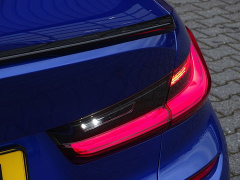 BMW 3-serie 330e 292PK / High Executive / M-sport / LASER