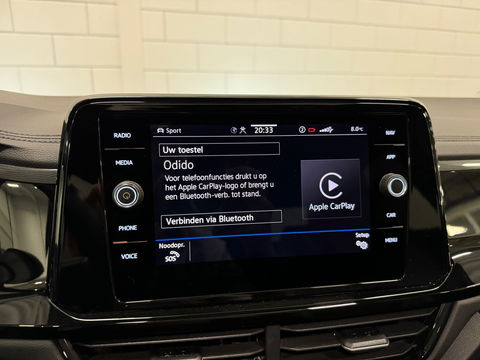 Volkswagen T-Roc 1.5 TSI R-Line Pano|Keyless|Sfeer|Camera|IQ