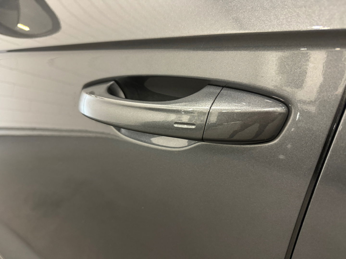Volkswagen T-Roc 1.5 TSI R-Line Pano|Keyless|Sfeer|Camera|IQ