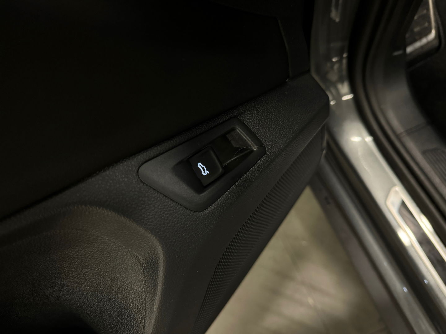 Volkswagen T-Roc 1.5 TSI R-Line Pano|Keyless|Sfeer|Camera|IQ