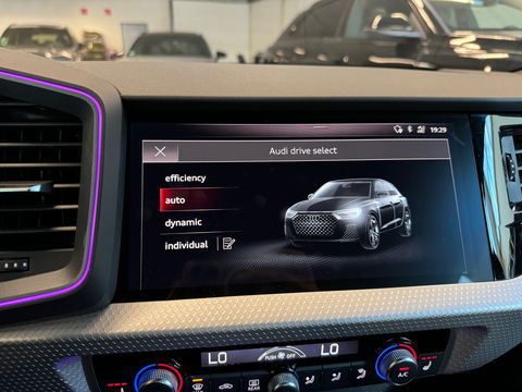 Audi A1 SPORTBACK 40 TFSI 3X S Line B&O|Keyless|Camera|Sfeer
