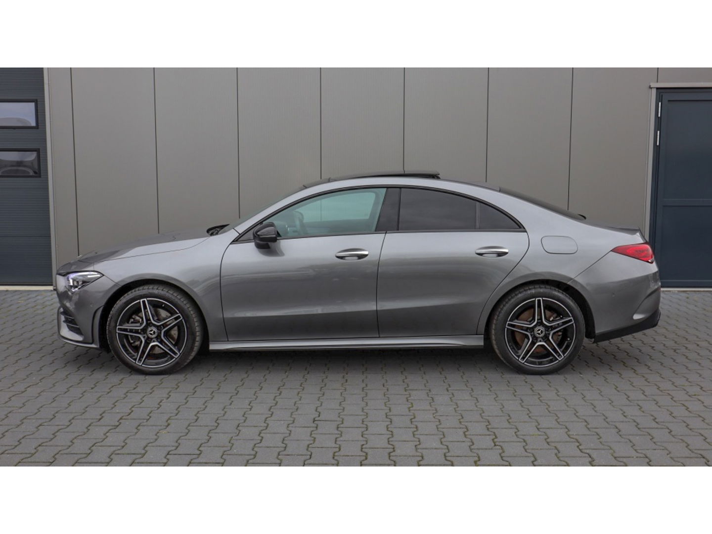 Mercedes-Benz CLA-Klasse 250 e Bns Sol AMG Ld | Pano | Sfeer | Keyless | Camera
