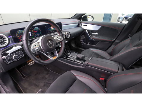 Mercedes-Benz CLA-Klasse 250 e Bns Sol AMG Ld | Pano | Sfeer | Keyless | Camera