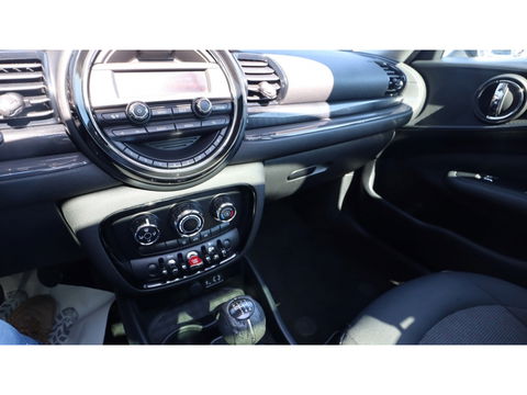 MINI Clubman 1.5 Cooper Pepper | PDC | Media | Panoramadak |