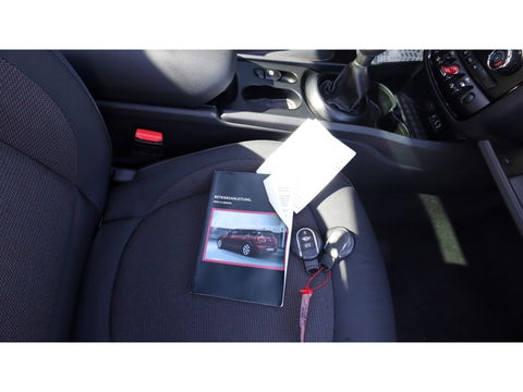 MINI Clubman 1.5 Cooper Pepper | PDC | Media | Panoramadak |