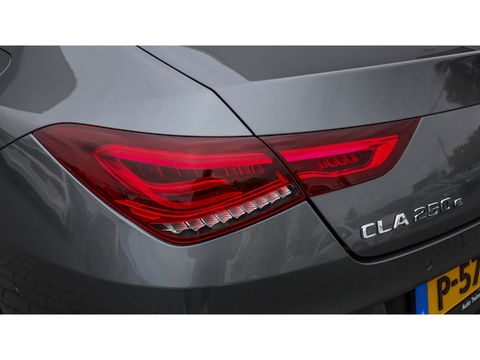 Mercedes-Benz CLA-Klasse 250 e Bns Sol AMG Ld | Pano | Sfeer | Keyless | Camera