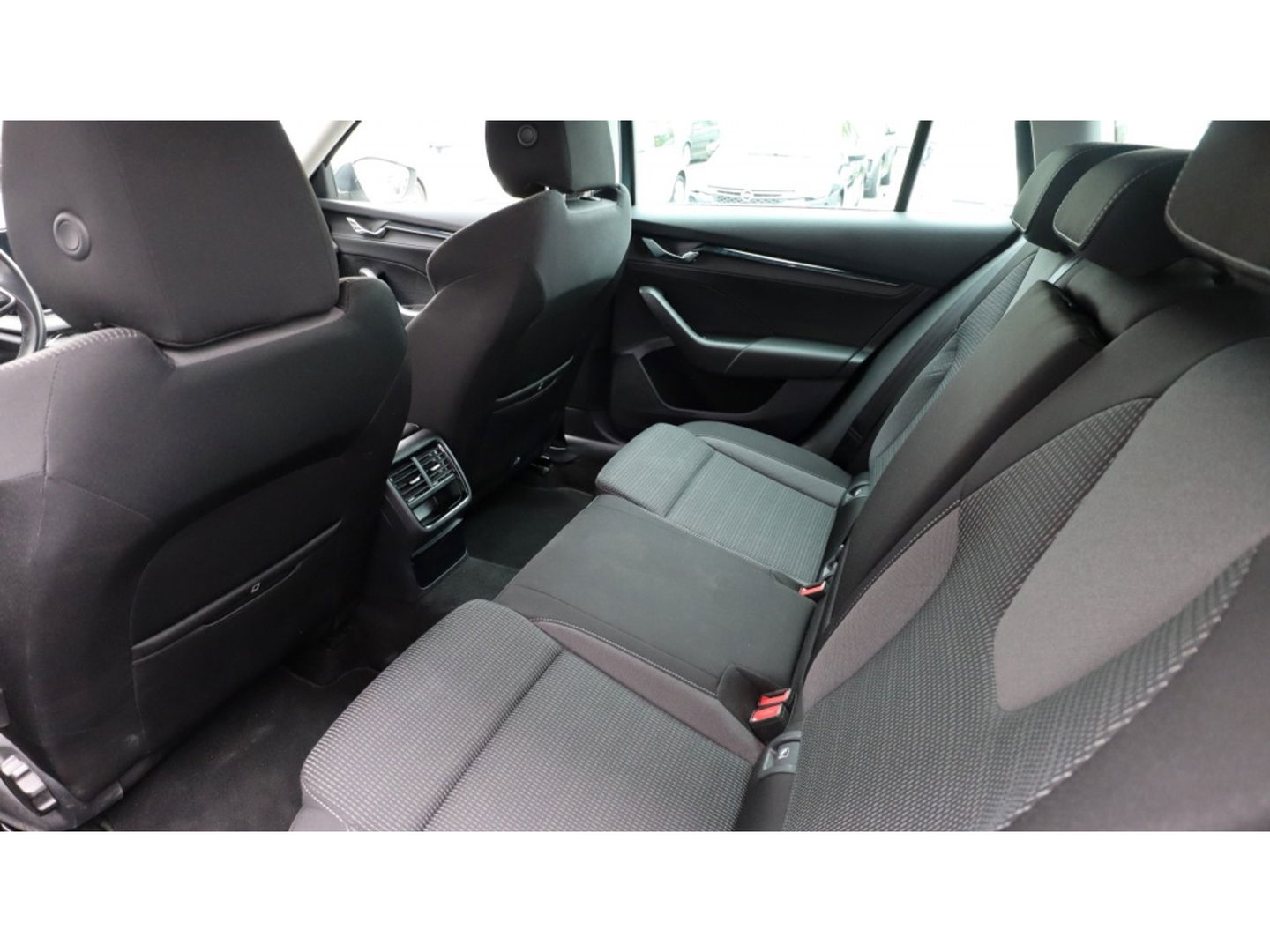 Škoda Octavia Combi 1.0 TSI Bns Edition | Apple Android | Clima | PDC | Led | Nwe ty