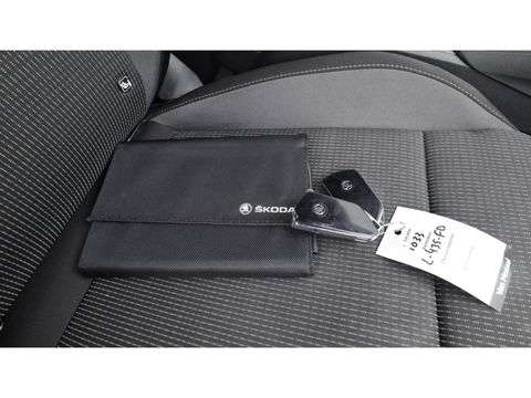 Škoda Octavia Combi 1.0 TSI Bns Edition | Apple Android | Clima | PDC | Led | Nwe ty