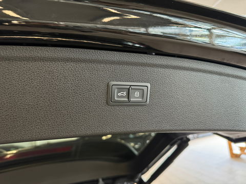 Audi Q5 55 TFSI e S-Line|Pano|RS Seat|HuD|B&O|Trekhaak|Lucht