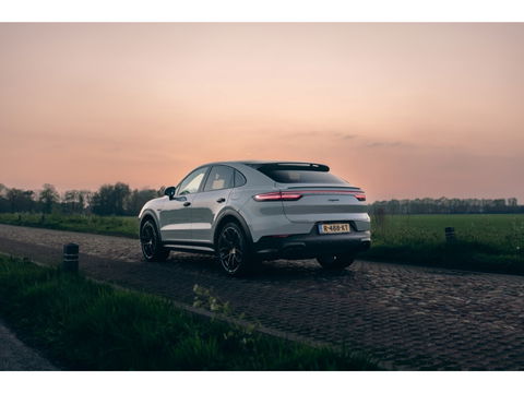 Porsche Cayenne Coupé 3.0 E-Hybrid Pl. Ed. | Carbon dak | Bose | Sport chrono | PDLS