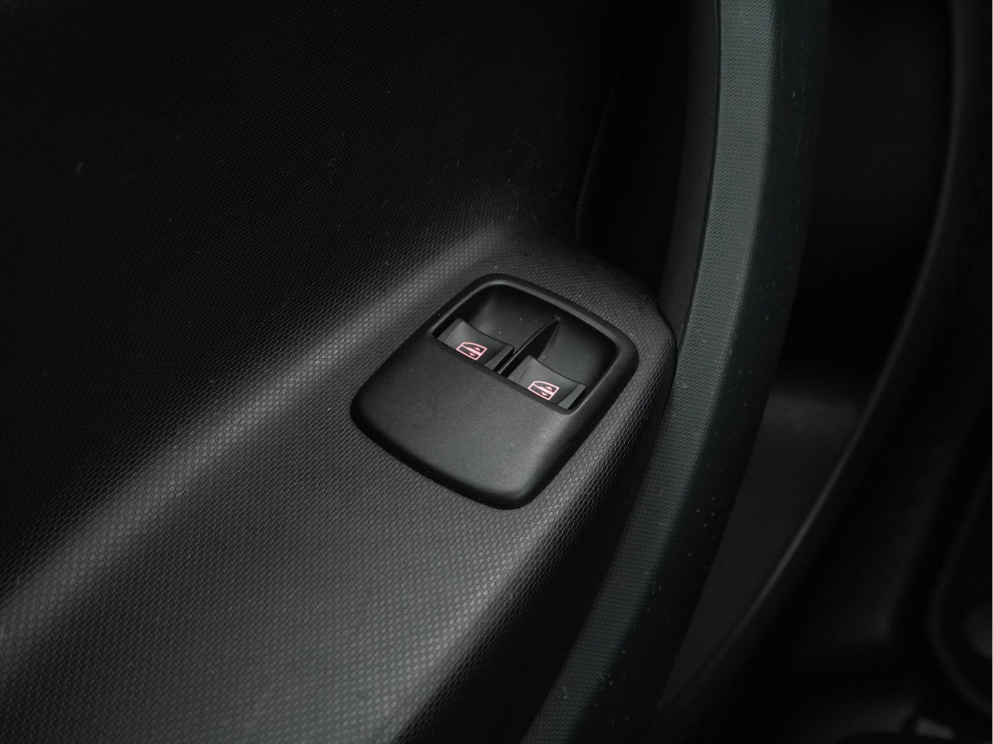 Smart Forfour EQ Business Solution Cool&Audio Pack 18 kWh [ 3-Fase ] (INCL-BTW) *FULL-LEATHER | AIRCO | DAB | CRUISE | COMFORT-SEATS | 15''ALU*