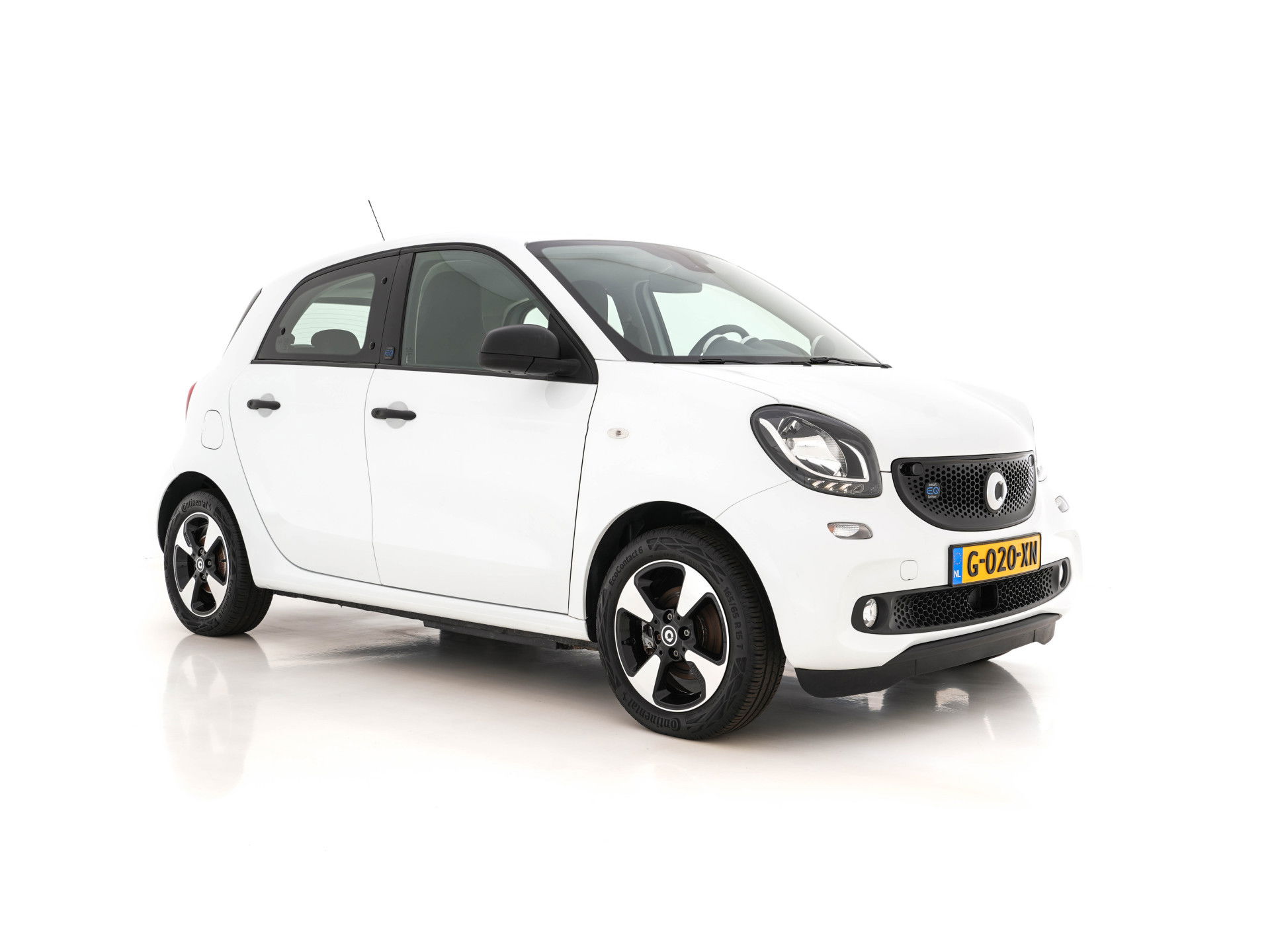 Smart Forfour EQ Business Solution Cool&Audio Pack 18 kWh [ 3-Fase ] (INCL-BTW) *FULL-LEATHER | AIRCO | DAB | CRUISE | COMFORT-SEATS | 15''ALU*