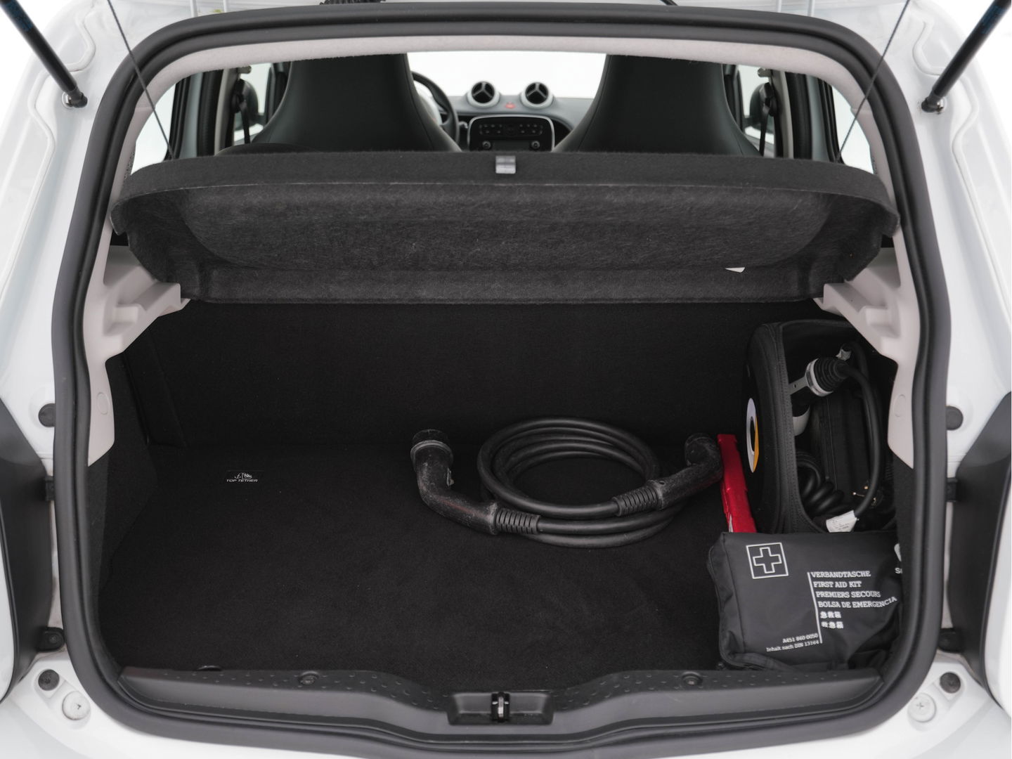Smart Forfour EQ Business Solution Cool&Audio Pack 18 kWh [ 3-Fase ] (INCL-BTW) *FULL-LEATHER | AIRCO | DAB | CRUISE | COMFORT-SEATS | 15''ALU*