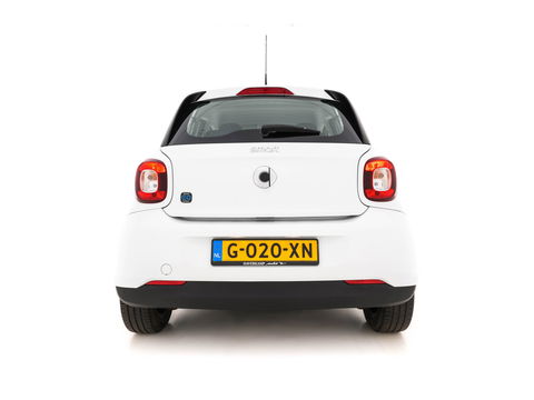 Smart Forfour EQ Business Solution Cool&Audio Pack 18 kWh [ 3-Fase ] (INCL-BTW) *FULL-LEATHER | AIRCO | DAB | CRUISE | COMFORT-SEATS | 15''ALU*