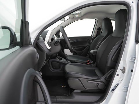 Smart Forfour EQ Business Solution Cool&Audio Pack 18 kWh [ 3-Fase ] (INCL-BTW) *FULL-LEATHER | AIRCO | DAB | CRUISE | COMFORT-SEATS | 15''ALU*