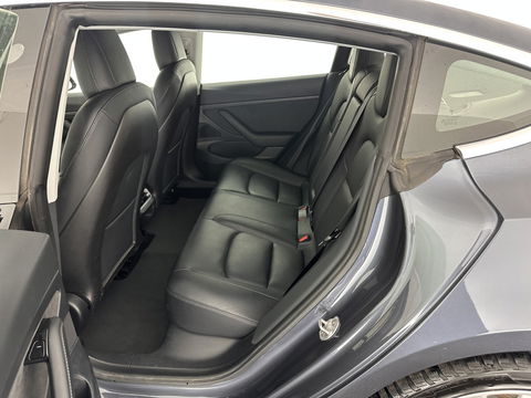 Tesla Model 3 Standard RWD Plus 60 kWh [ 3-Fase ] (INCL-BTW) Aut. *PANO | AUTO-PILOT | NAPPA-LEATHER | KEYLESS | FULL-LED | MEMORY-PACK | SURROUND-VIEW | DAB | CARPLAY | DIGI-COCKPIT | LANE-ASSIST | HEATED-COMFORT-SEATS | 19"ALU*
