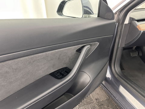 Tesla Model 3 Standard RWD Plus 60 kWh [ 3-Fase ] (INCL-BTW) Aut. *PANO | AUTO-PILOT | NAPPA-LEATHER | KEYLESS | FULL-LED | MEMORY-PACK | SURROUND-VIEW | DAB | CARPLAY | DIGI-COCKPIT | LANE-ASSIST | HEATED-COMFORT-SEATS | 19"ALU*