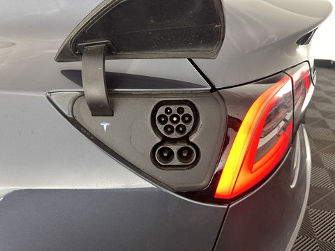Tesla Model 3 Standard RWD Plus 60 kWh [ 3-Fase ] (INCL-BTW) Aut. *PANO | AUTO-PILOT | NAPPA-LEATHER | KEYLESS | FULL-LED | MEMORY-PACK | SURROUND-VIEW | DAB | CARPLAY | DIGI-COCKPIT | LANE-ASSIST | HEATED-COMFORT-SEATS | 19"ALU*
